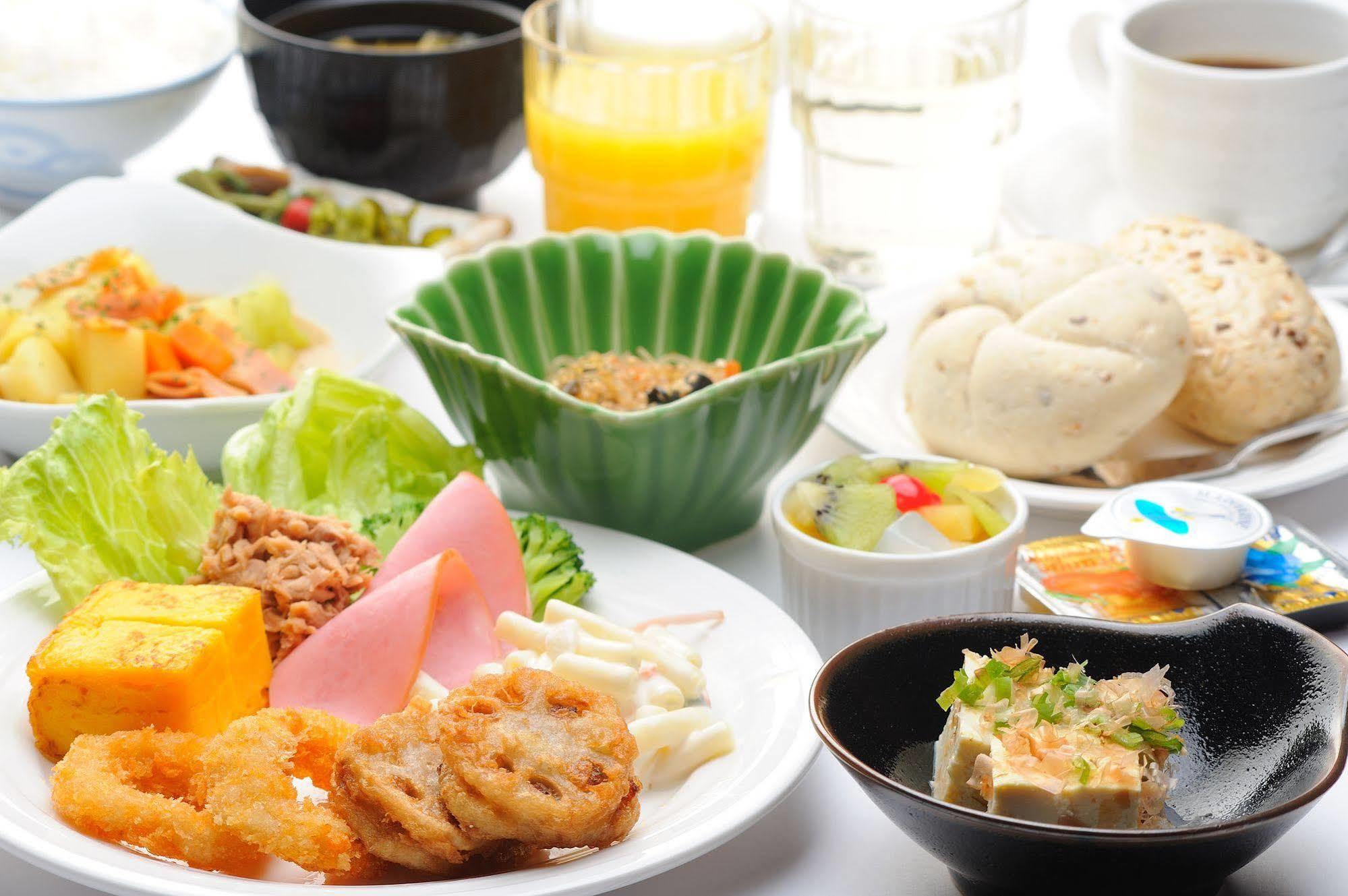 Hotel Route-Inn Aomori Ekimae Экстерьер фото